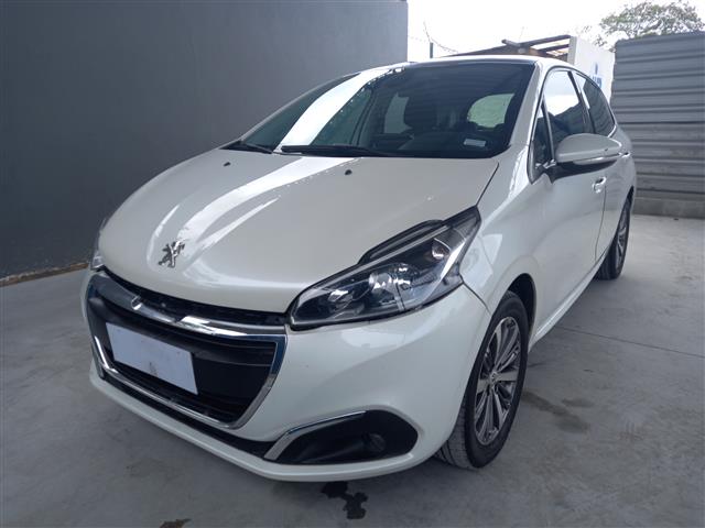 LOTE 081 208 GRIFFE EAT6 2018/2019 LOTE 081 208 GRIFFE EAT6 2018/2019