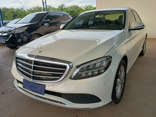 LOTE 064 MERCEDES-BENZ C180 2018-2019