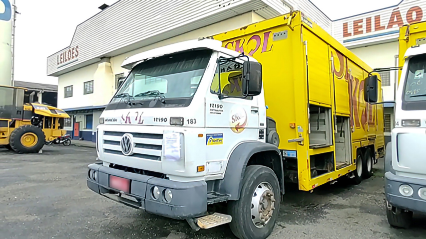 LOTE 014 VW 17-190 Worker Fechada