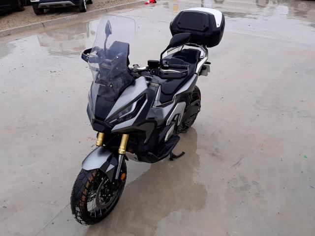 LOTE 026 Honda X-ADV 750  LOTE 026 Honda X-ADV 750