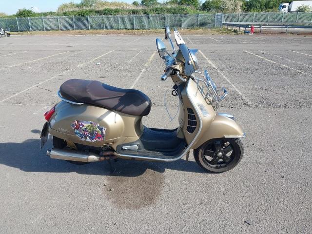 LOTE 028 PIAG VESPA GTS  LOTE 028 PIAG VESPA GTS