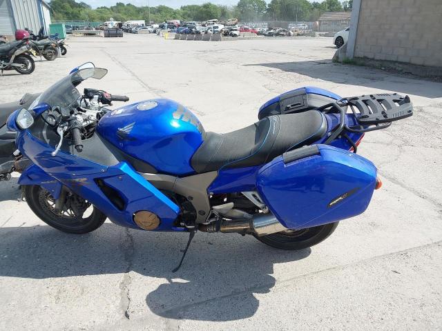 LOTE 032 HONDA CBR 1100 X  LOTE 032 HONDA CBR 1100 X