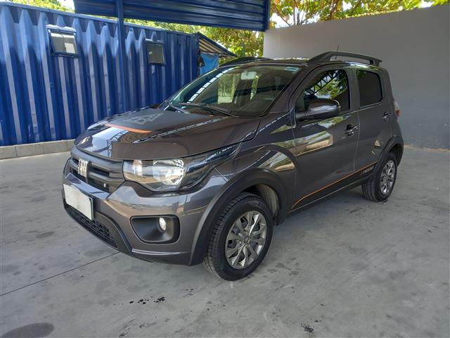 LOTE 084 FIAT MOBI TREKKING 1.0MT